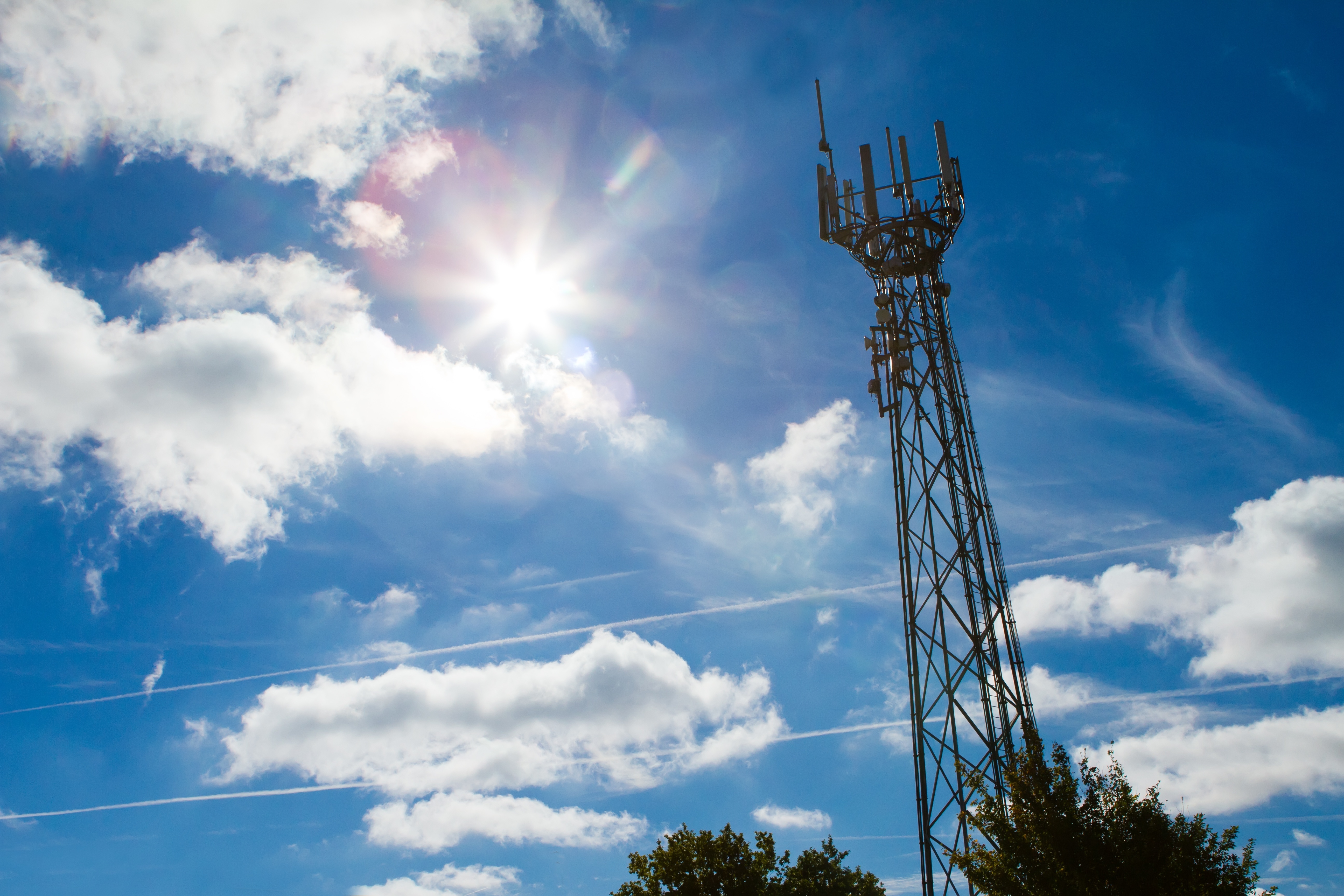 tour de télécommunication internet cellulaire