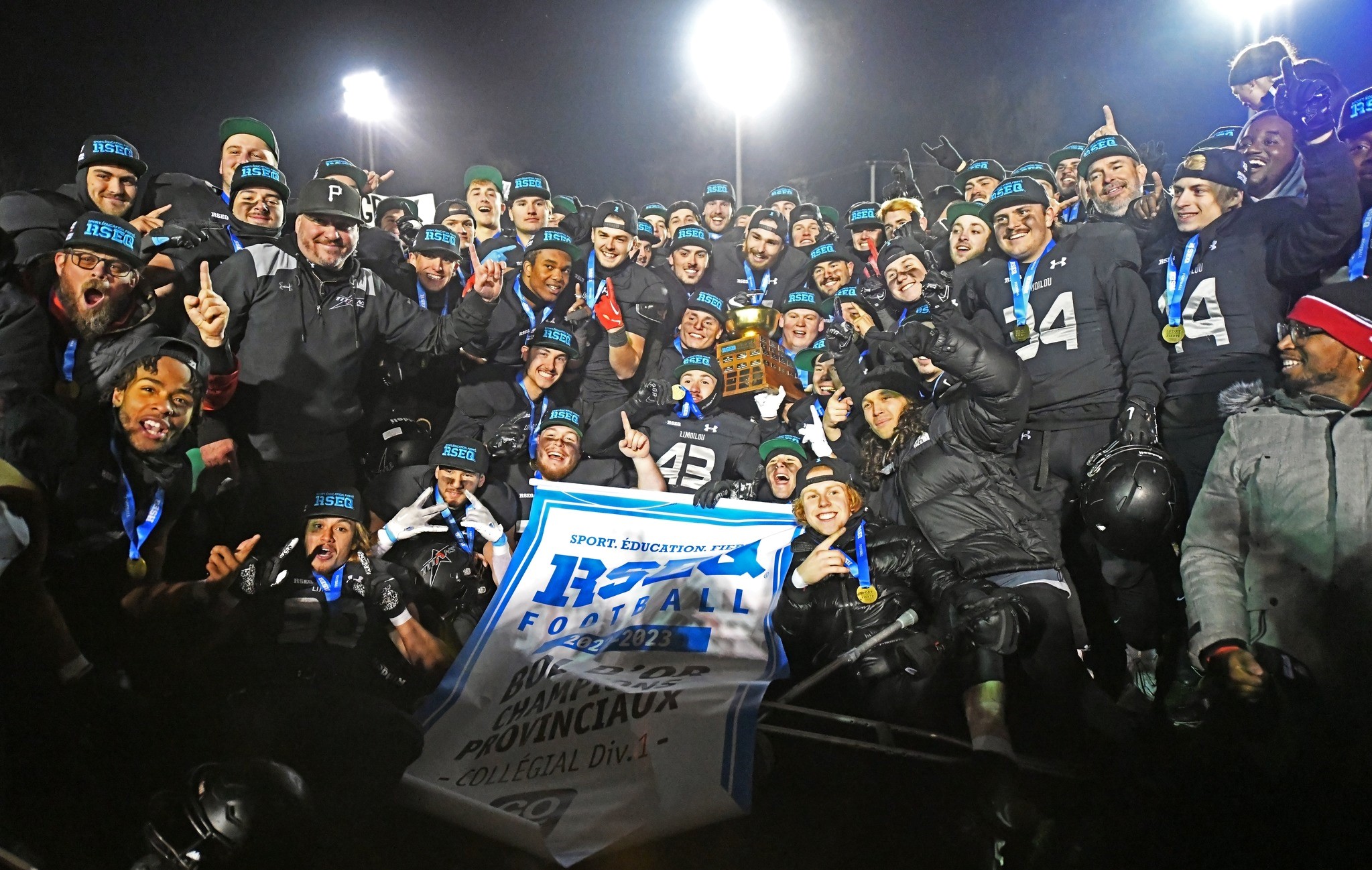 Titans Limoilou champions Bol d'Or 2022 collégial D1