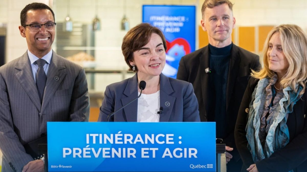 Lionel Carmant, Christine Fréchette, Bruno Marchand et Karine Boivin Roy.